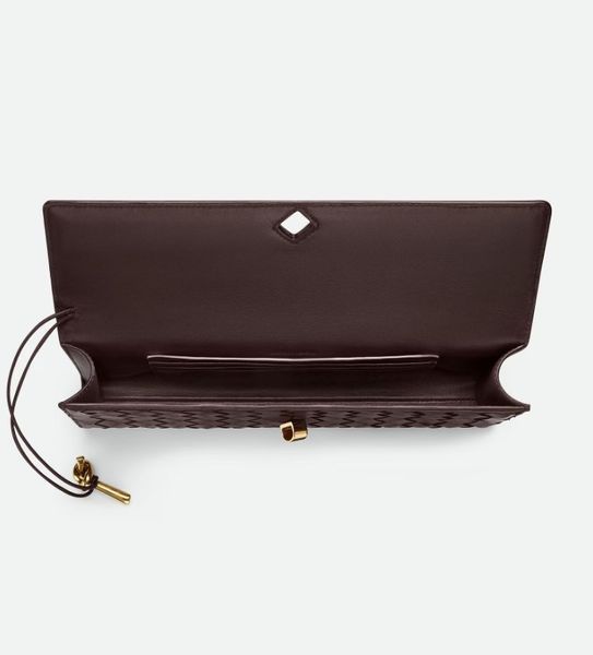 Клатч Bottega Veneta Andiamo Intrecciato з ручкою, колір Fondant (темно-коричневий) b020226 фото