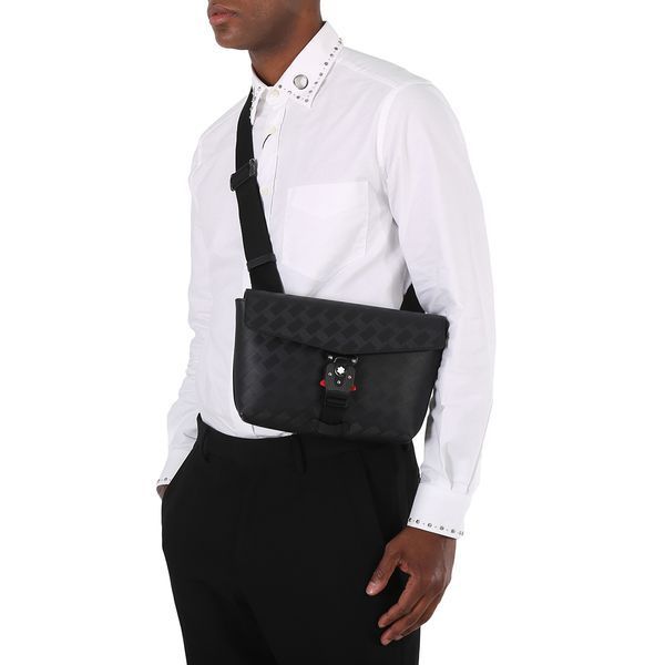 Сумка через плече MONTBLANC Extreme 3.0 Textured-Leather Messenger Bag Black чорна mb0506 фото